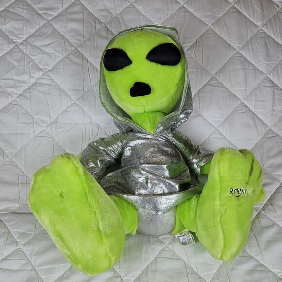 Y2K Kellytoy Large Green Alien Plush Roswell New Mexico Rare Area 51 ET Vintage - Picture 16 of 16